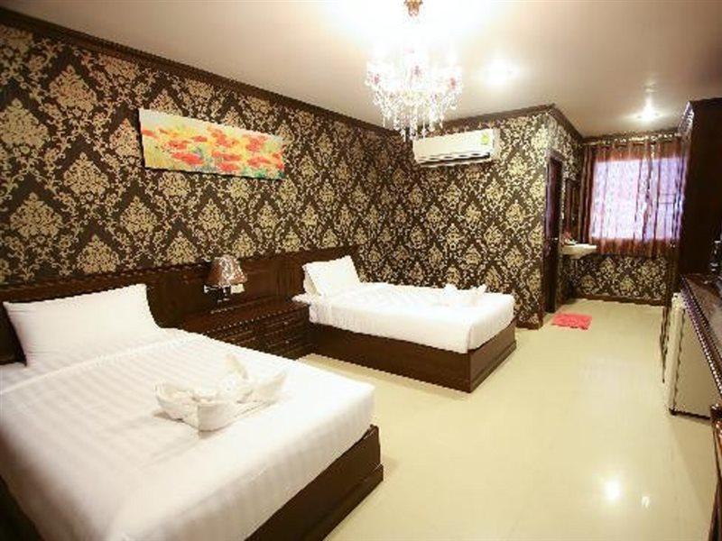 Romena Grand Hotel Chiang Mai Exterior photo