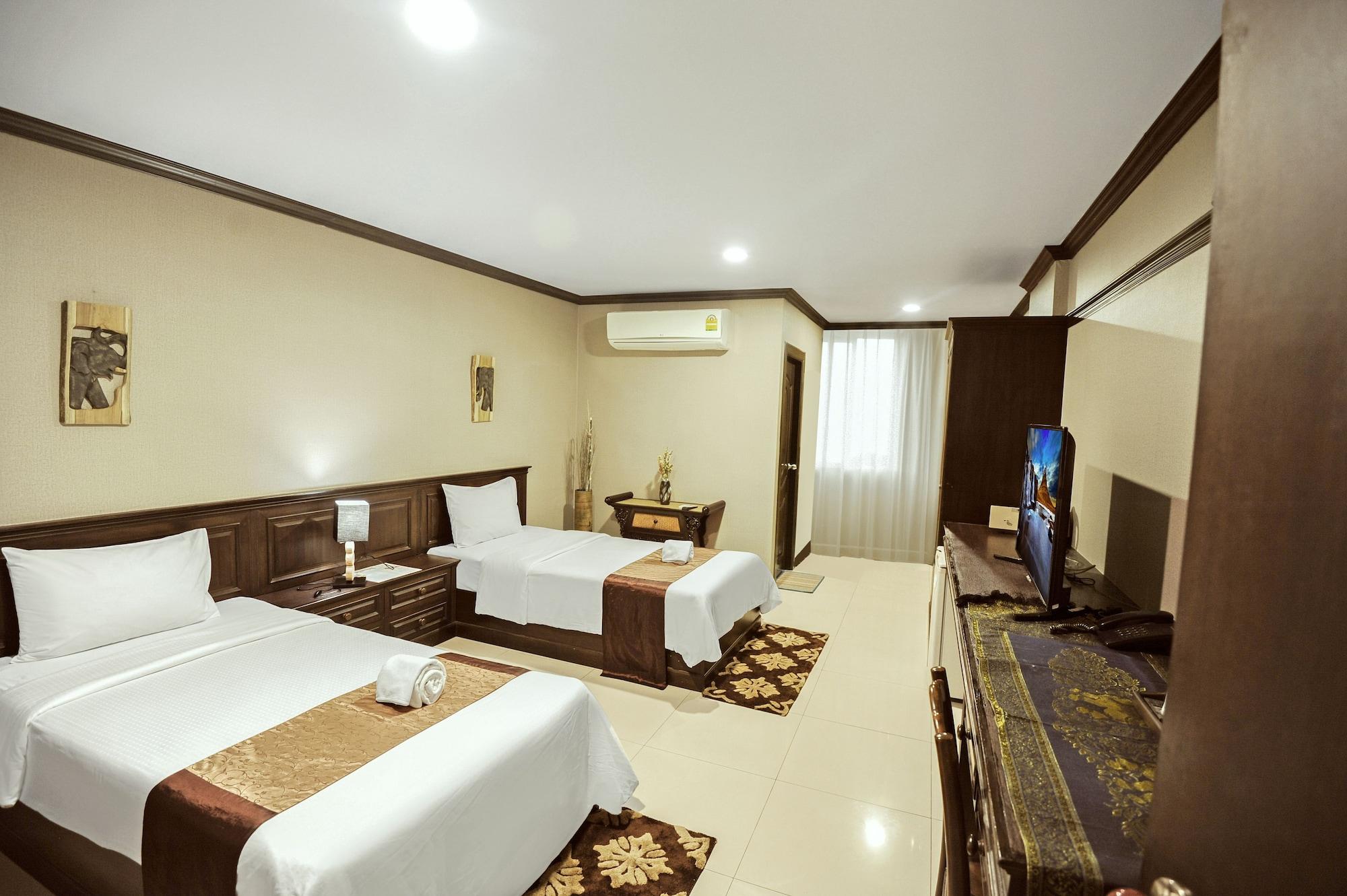 Romena Grand Hotel Chiang Mai Exterior photo
