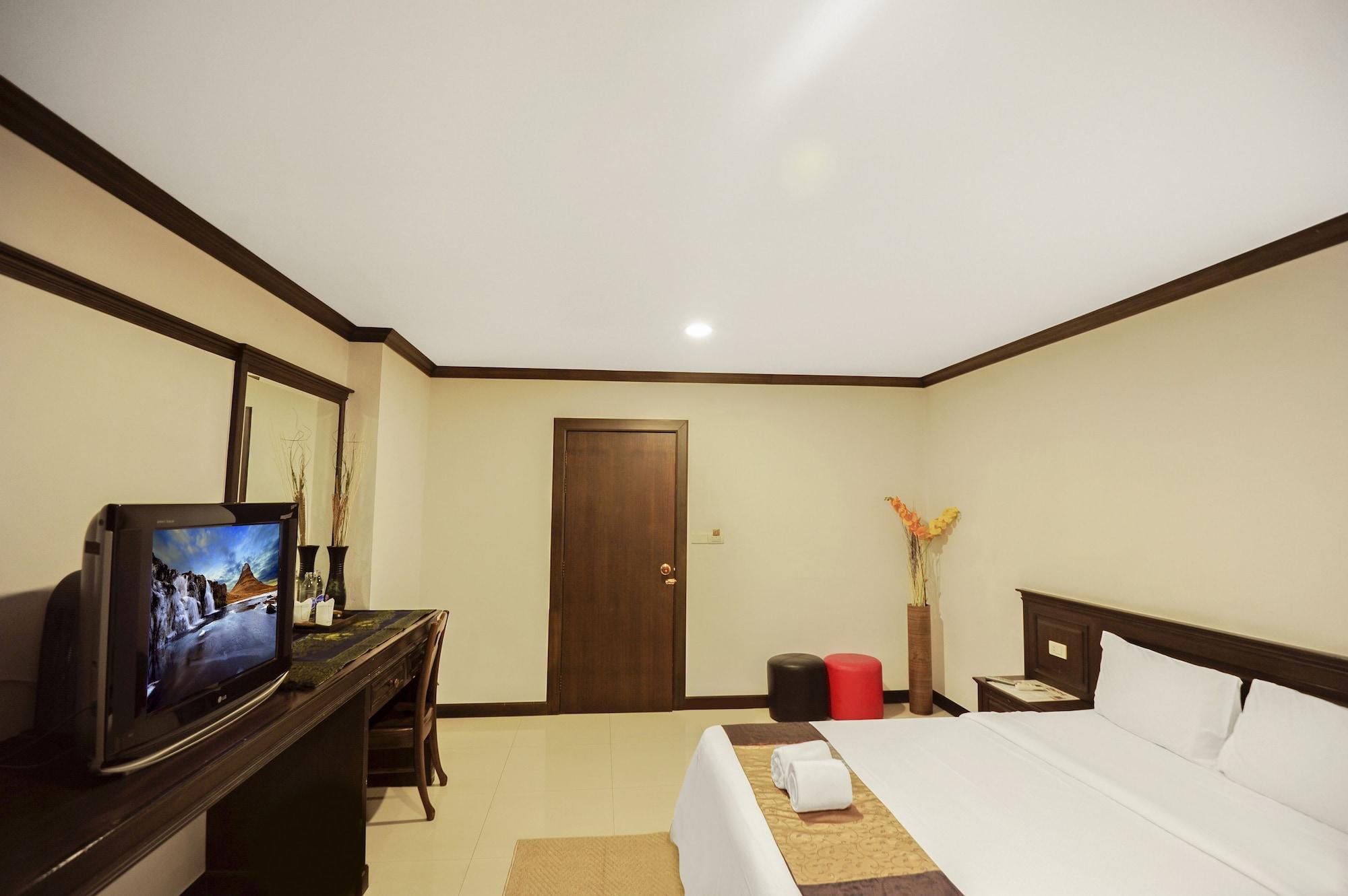Romena Grand Hotel Chiang Mai Exterior photo